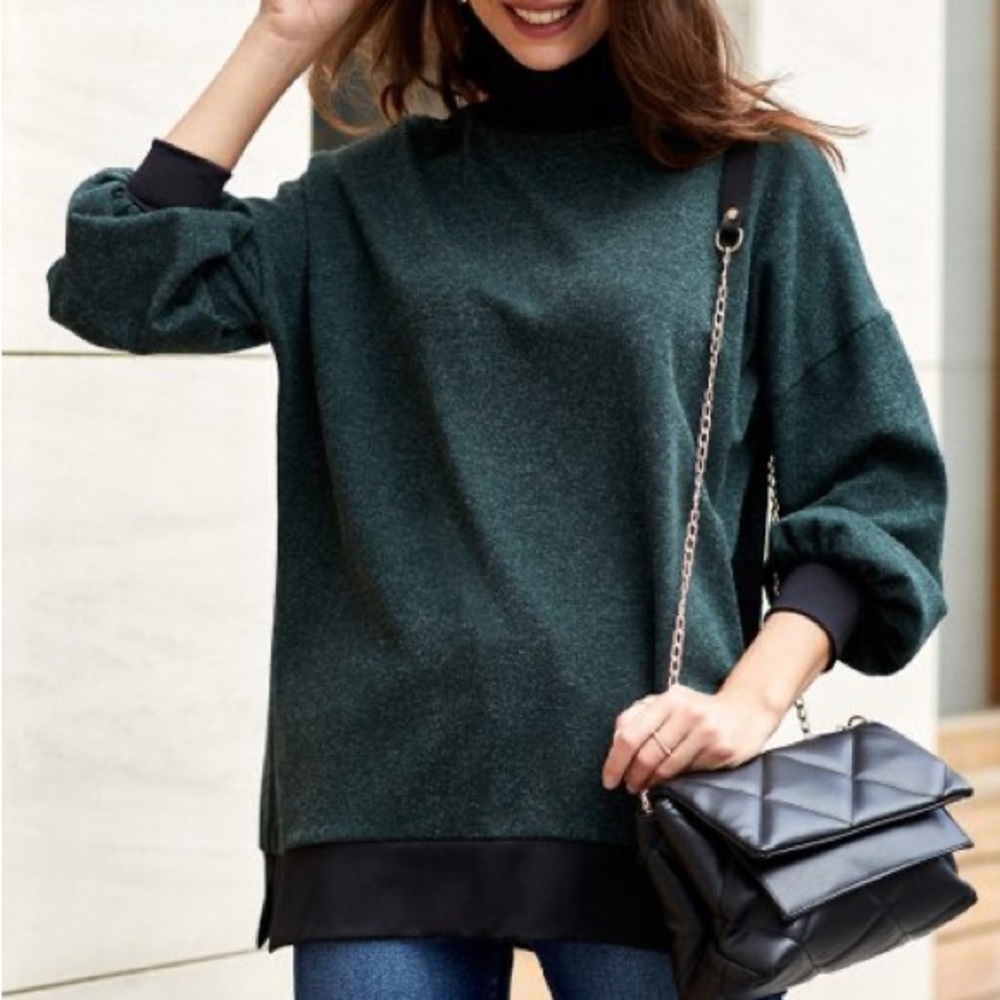 NWT✨ Milan Kiss Emerald Contrast Trim Turtleneck Women’s Sweater size Large L